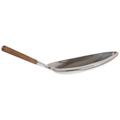 Metal Serving Pieces