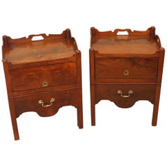 Georgian Commodes and Chests of Drawers