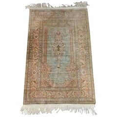 Tapis oriental ancien en laine à grappes de laine