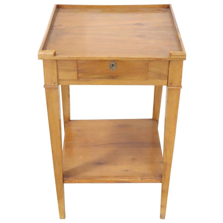 18th Century Italian Louis Xvi Cherry Wood Side Table For At 18th Century Italian Louis Xvi Cherry Wood Side Table For