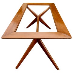 Mid-Century Modern Dining Room Tables