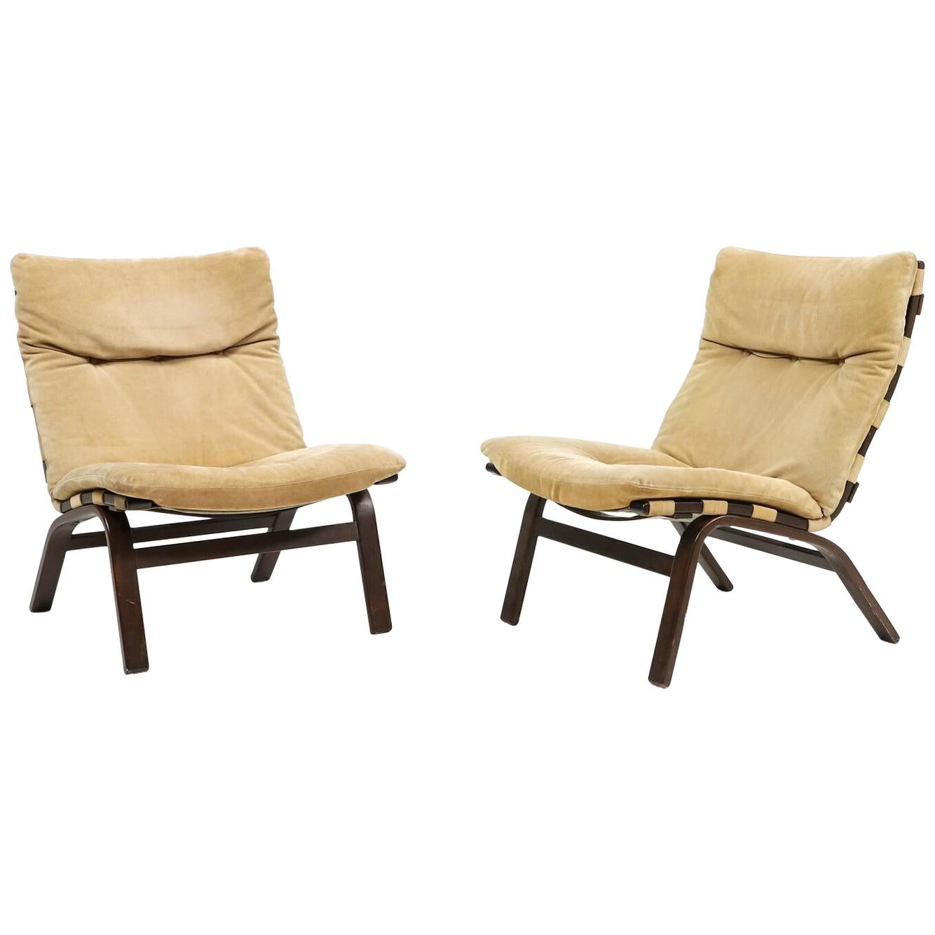 Danish Pair of Relling Style Easy Chairs in Beige Suede by Farstrup