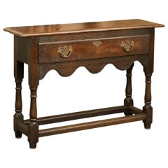Antique Narrow English 1880s Oak Console Table with Single Drawer and Scalloped Skirt