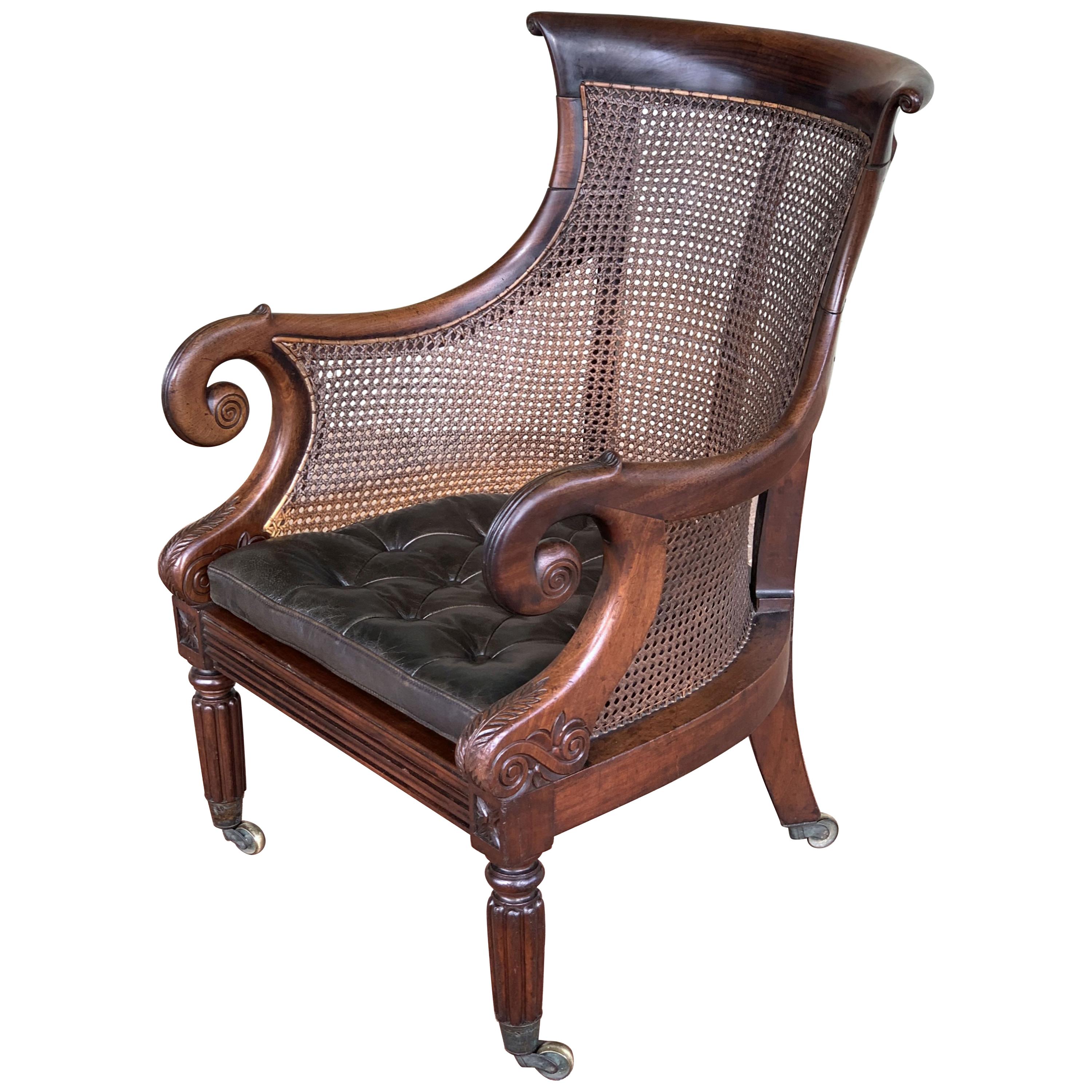 Englischer Bergere-Sessel aus Mahagoni mit Rohrgeflecht aus der Regency-Periode