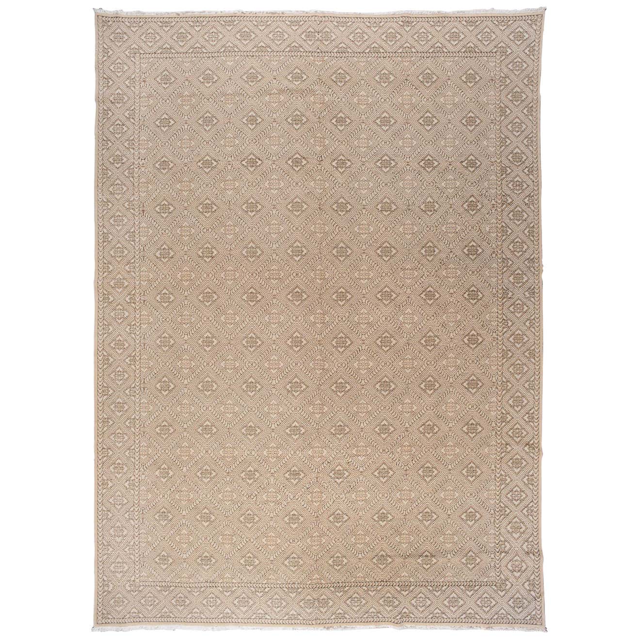 Diamond Pattern Rug For Sale at 1stDibs