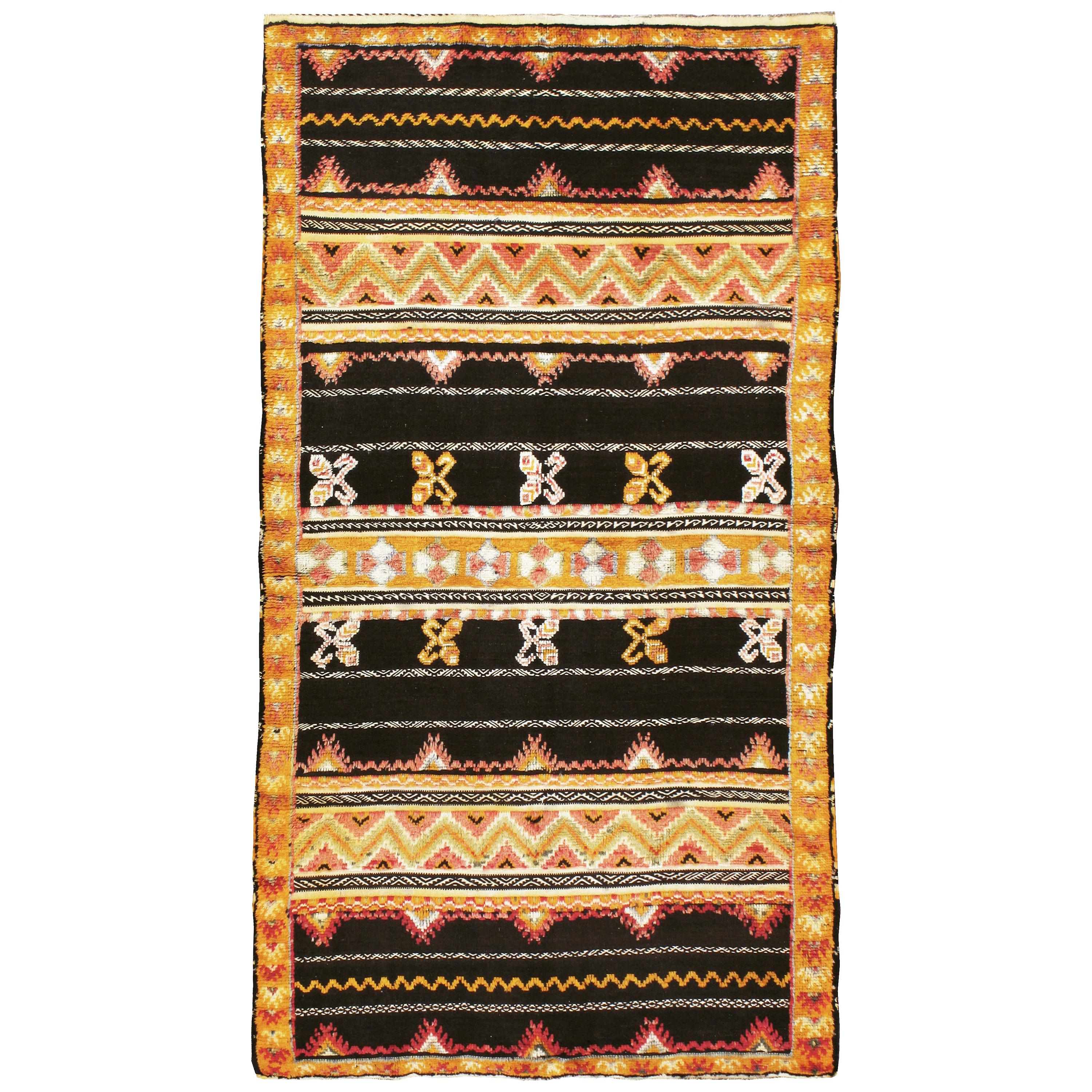 Modern Moroccan Flat-Weave Rug For Sale