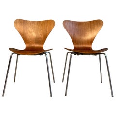 Arne Jacobsen, Seven Vintage Chairs 3107 Teak, 1970s