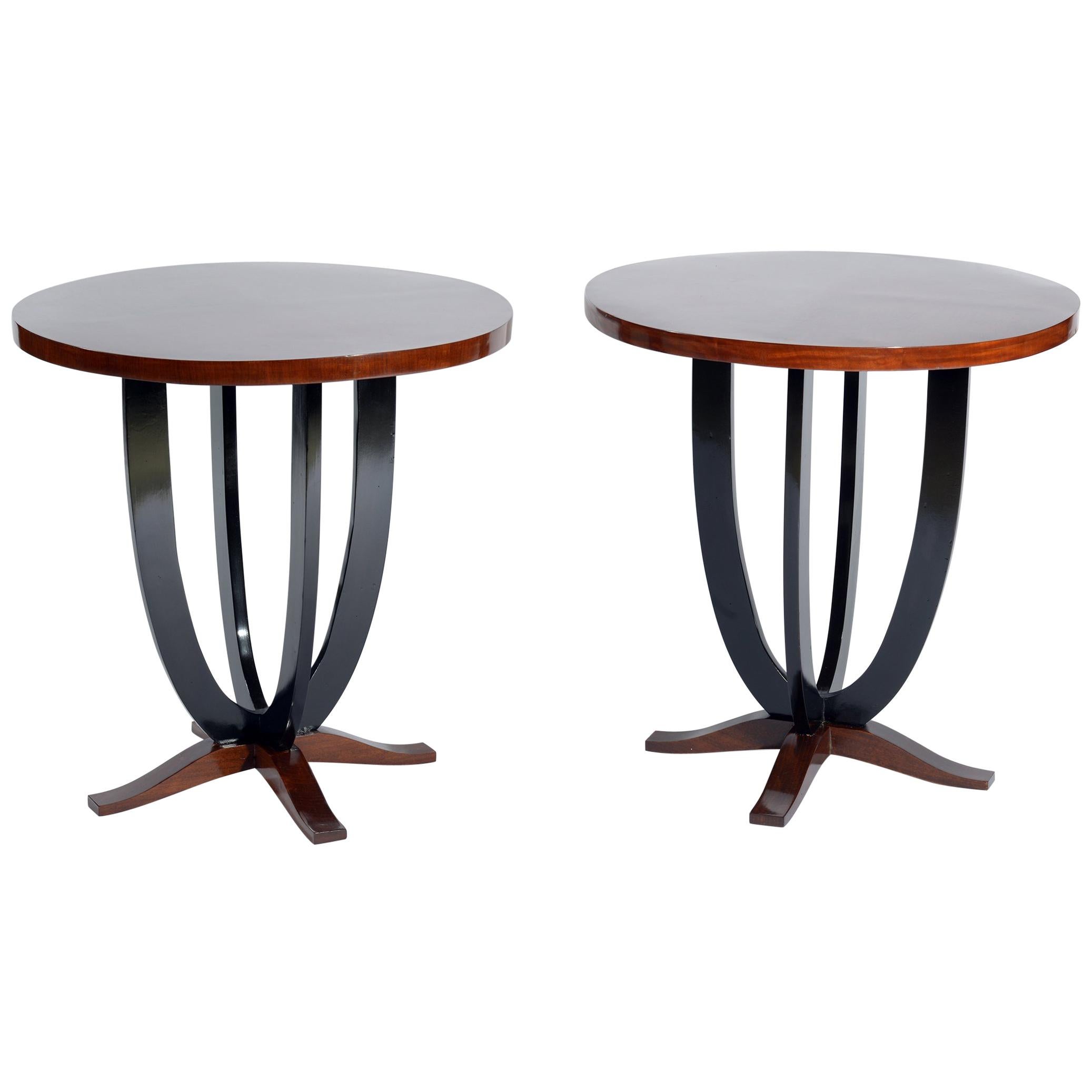 Art Deco Pair of Round Italian Side Tables, 1930s