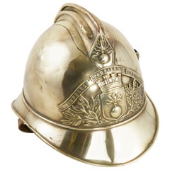 Französischer Feuerwehrhelm aus Messing mit Stadtsiegel und Lederausstattung:: um 1900