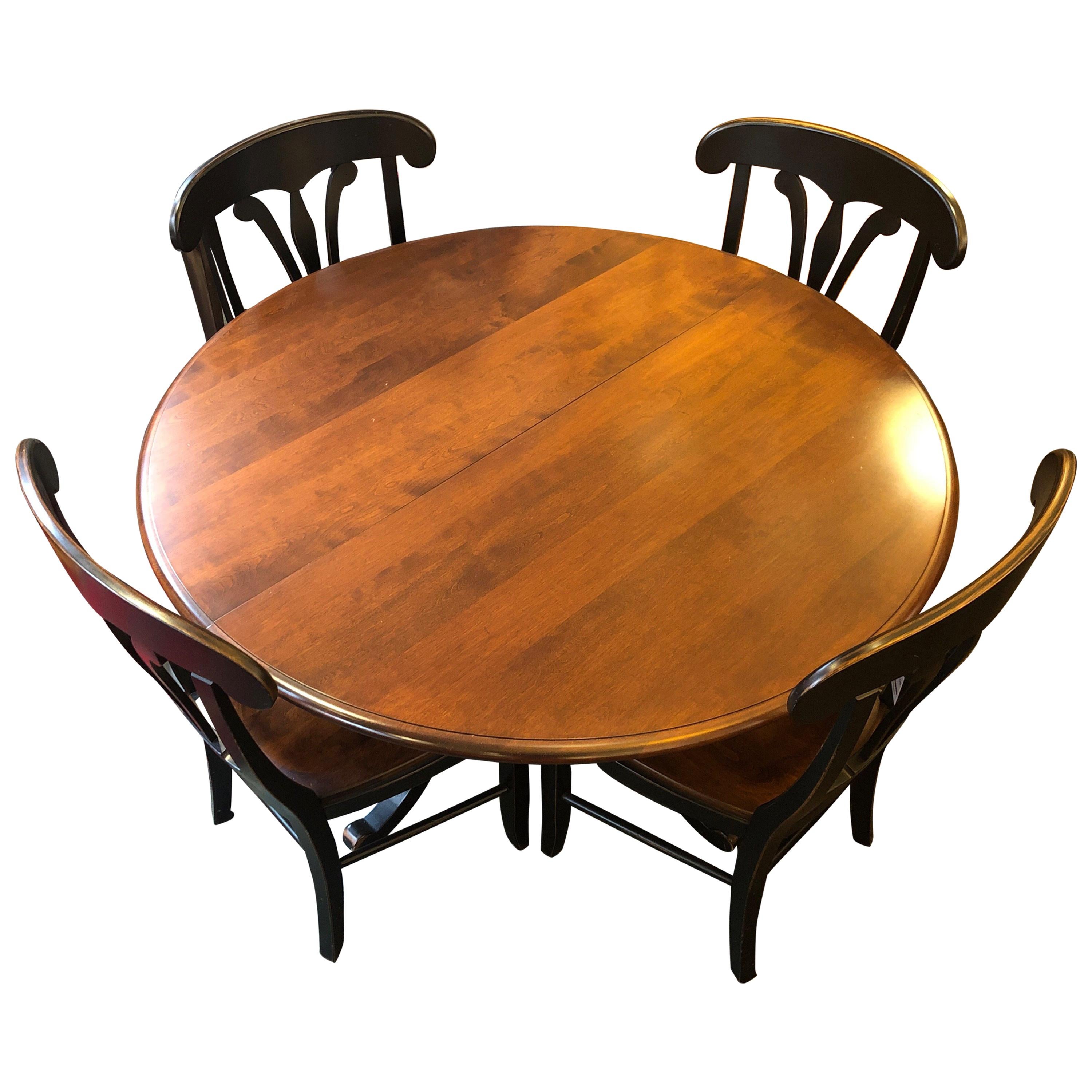 Stockbridge Pedestal Dining Table and 4 Country Manor Dining Chairs For