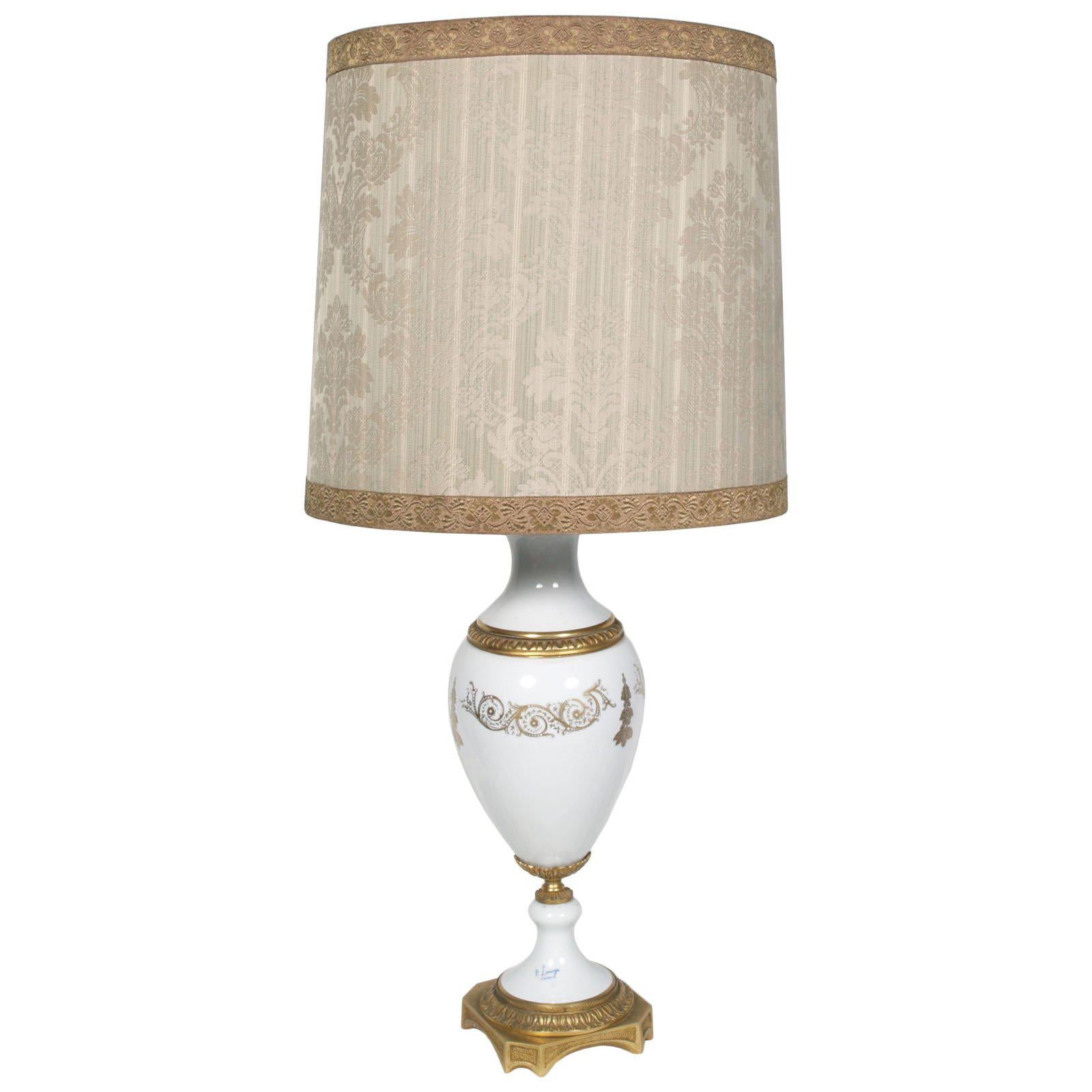 Antique Limoges Bisque Porcelain Table Lamp Decorated Gold Base in Gilded Bronze