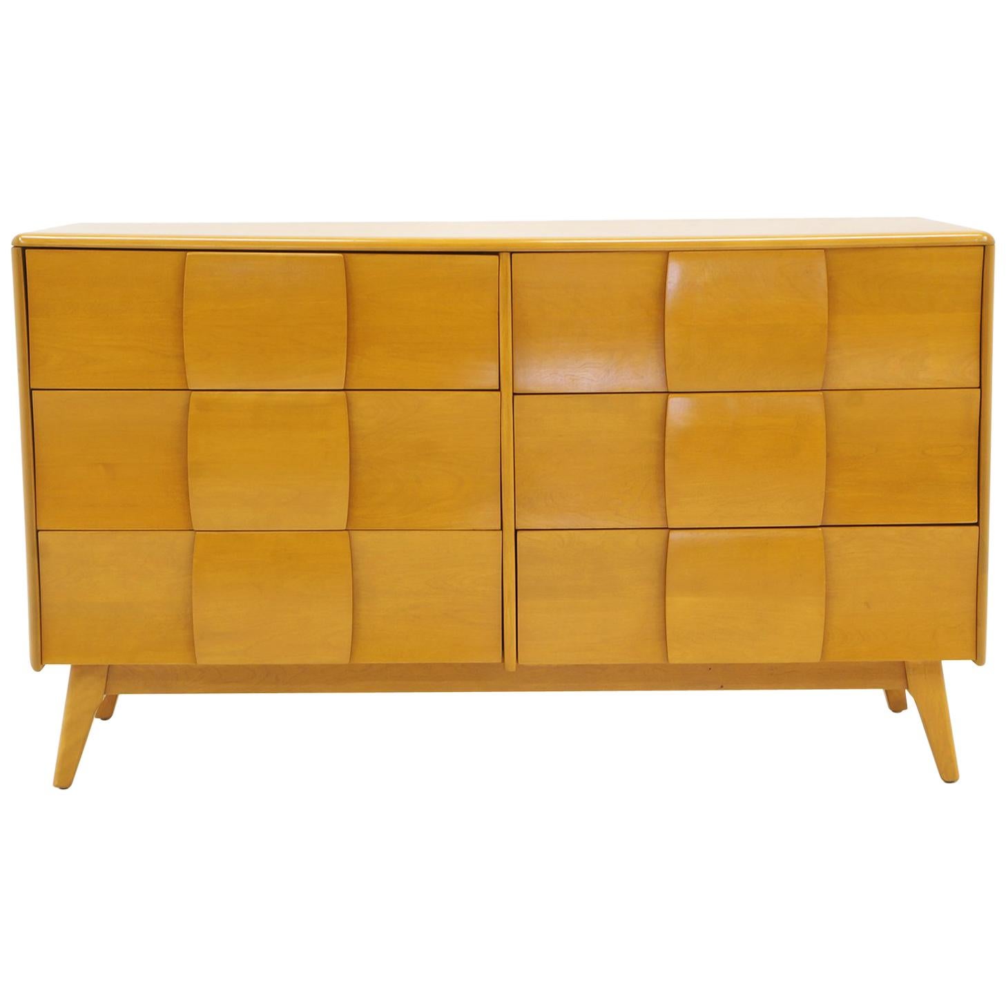 Six-Drawer Sculptura Dresser by Heywood Wakefield, Original Blonde Finish