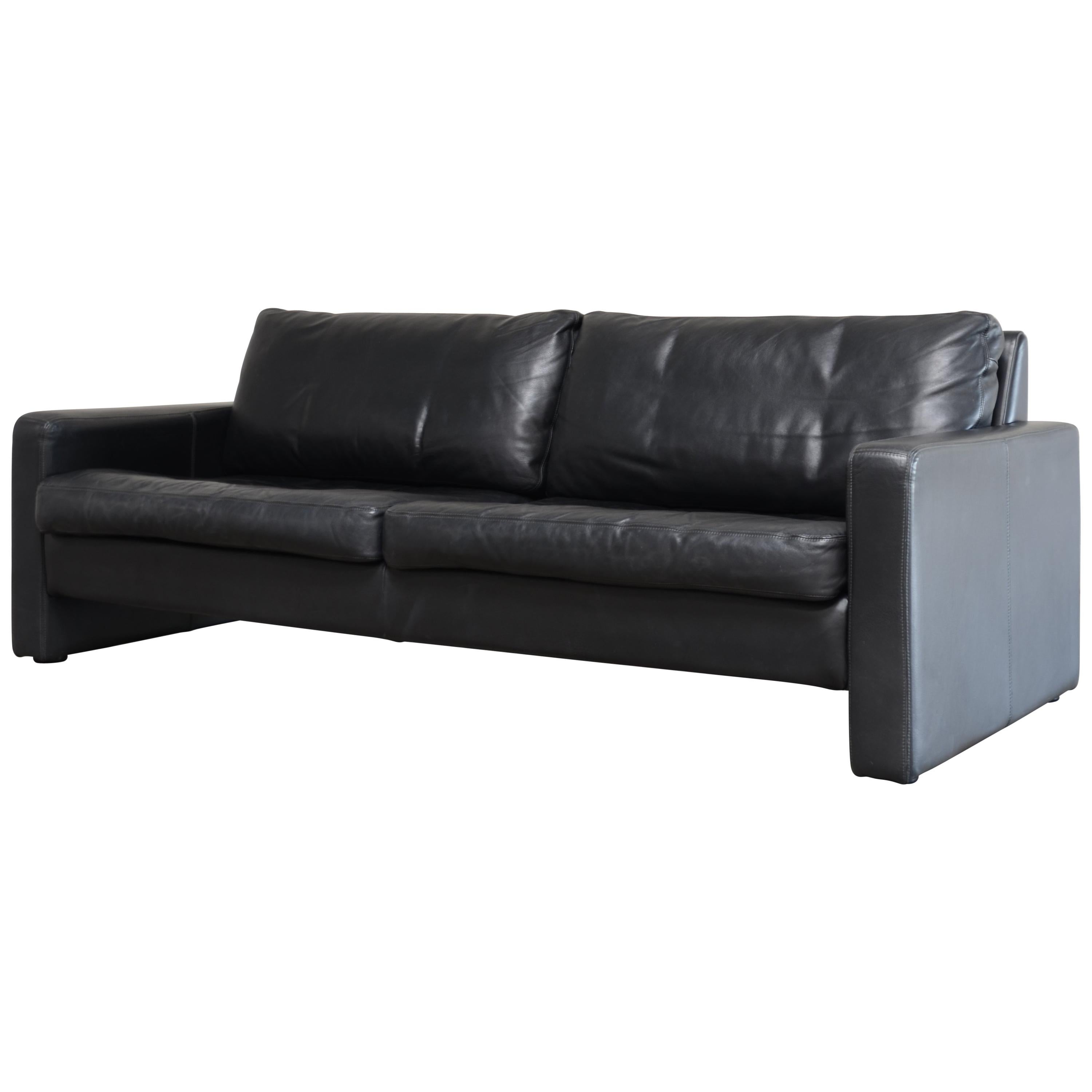 COR Conseta Leather Sofa Black