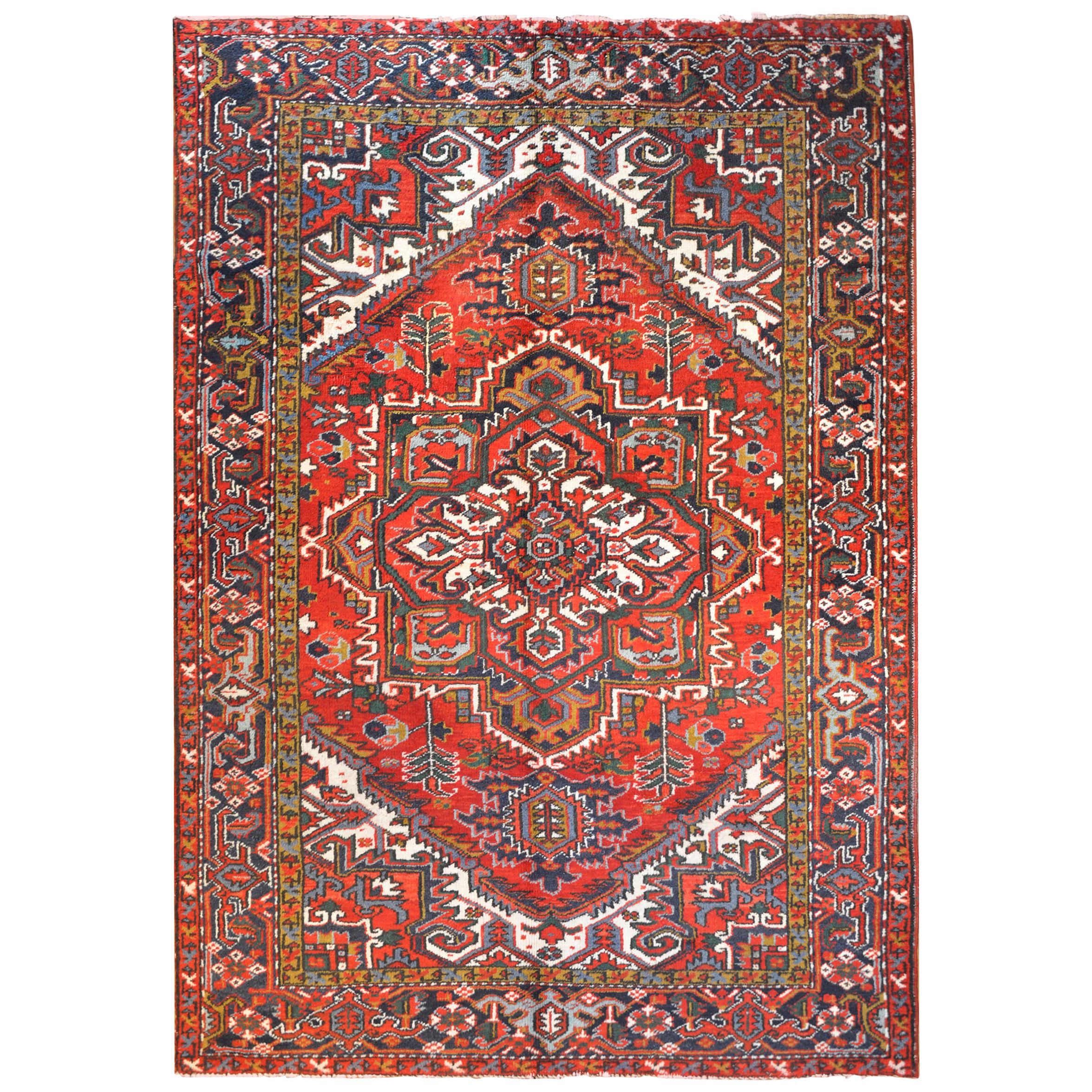 Extraordinary Mid-20th Century Heriz Rug