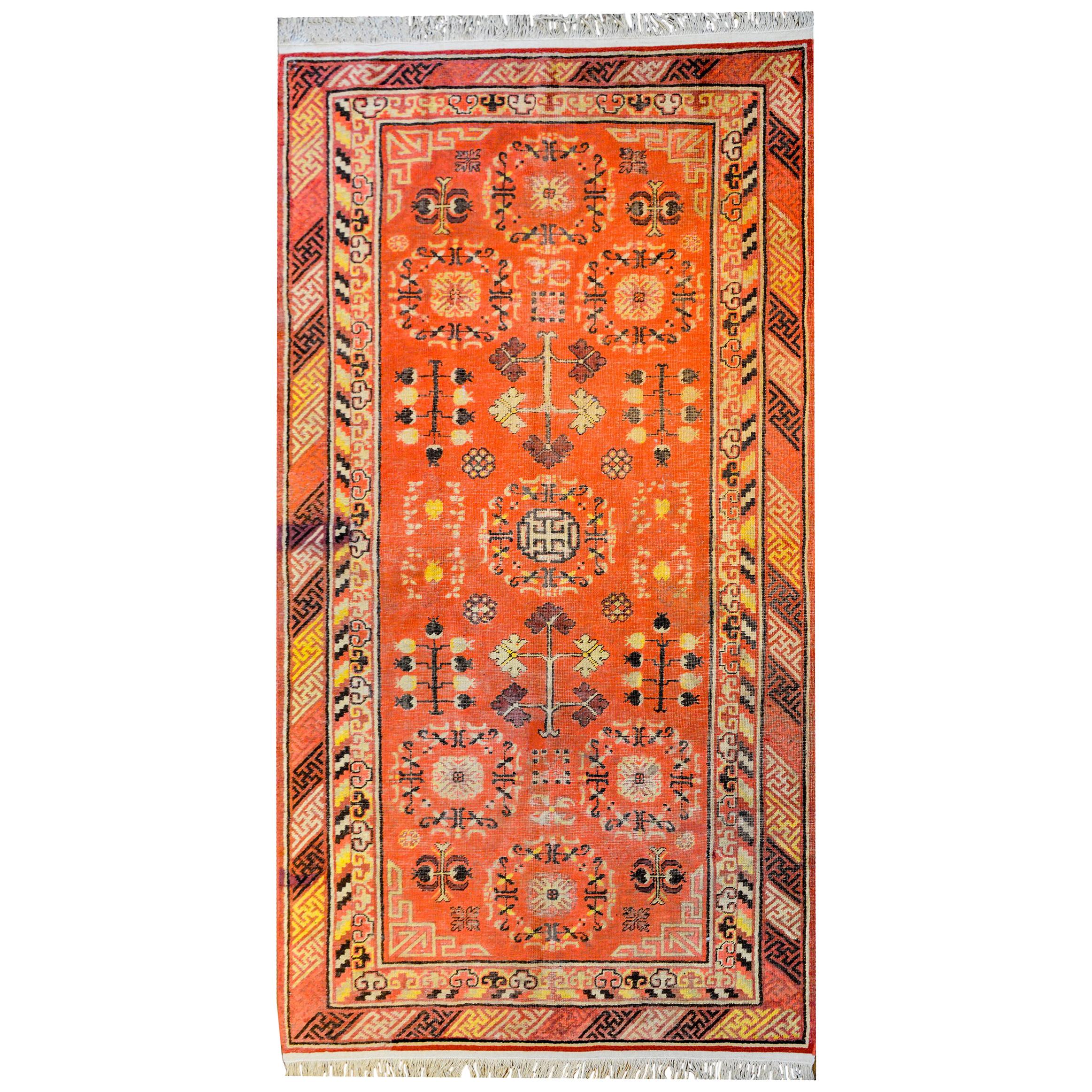 Wonderful Early 20th Century Central Asian Khotan Rug