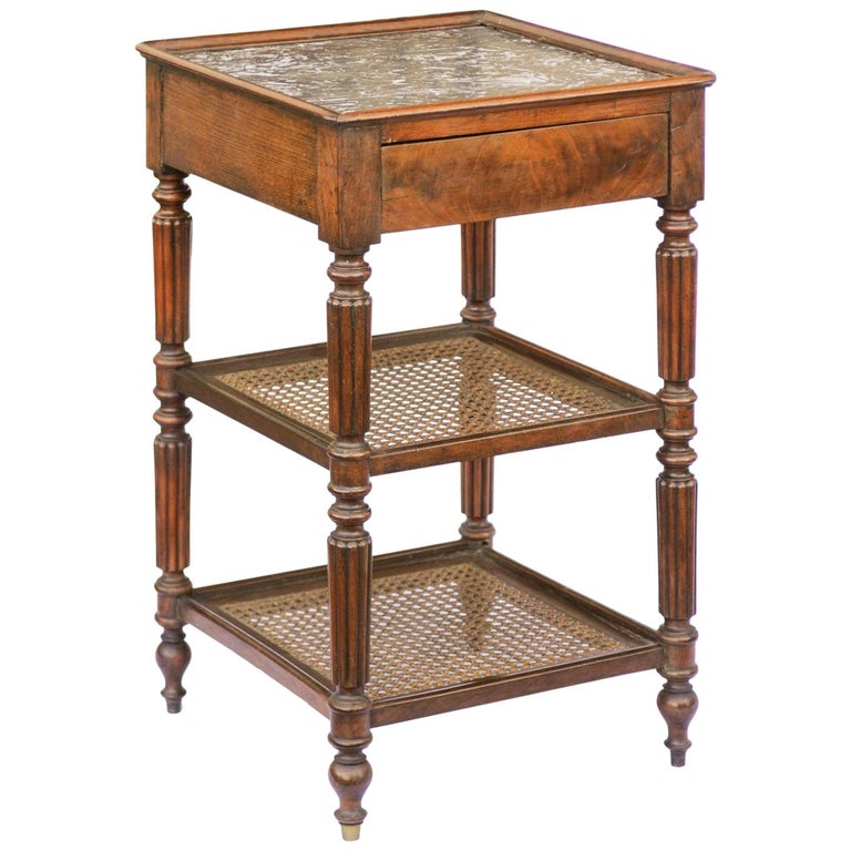 English 1870s Mahogany Étagère with Cane Shelves, Marble Top and Reeded Legs