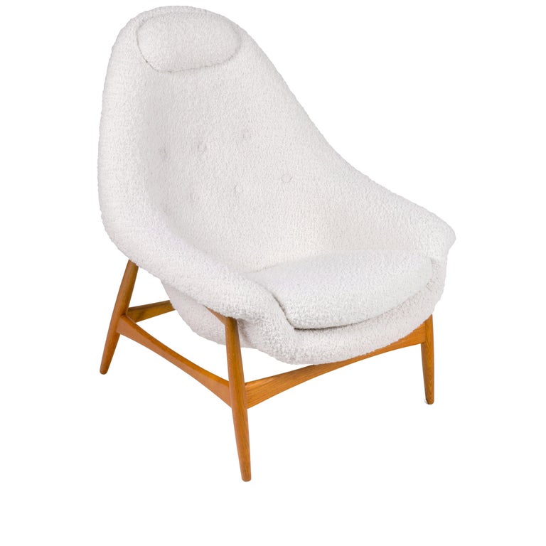 Scandinavian Modern Oak and Upholstered Womblike Lounge Chair, Denmark 1960s