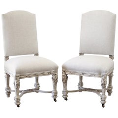 20th Century Pair of Carved Parsons Chairs in Natural Belgian Linen