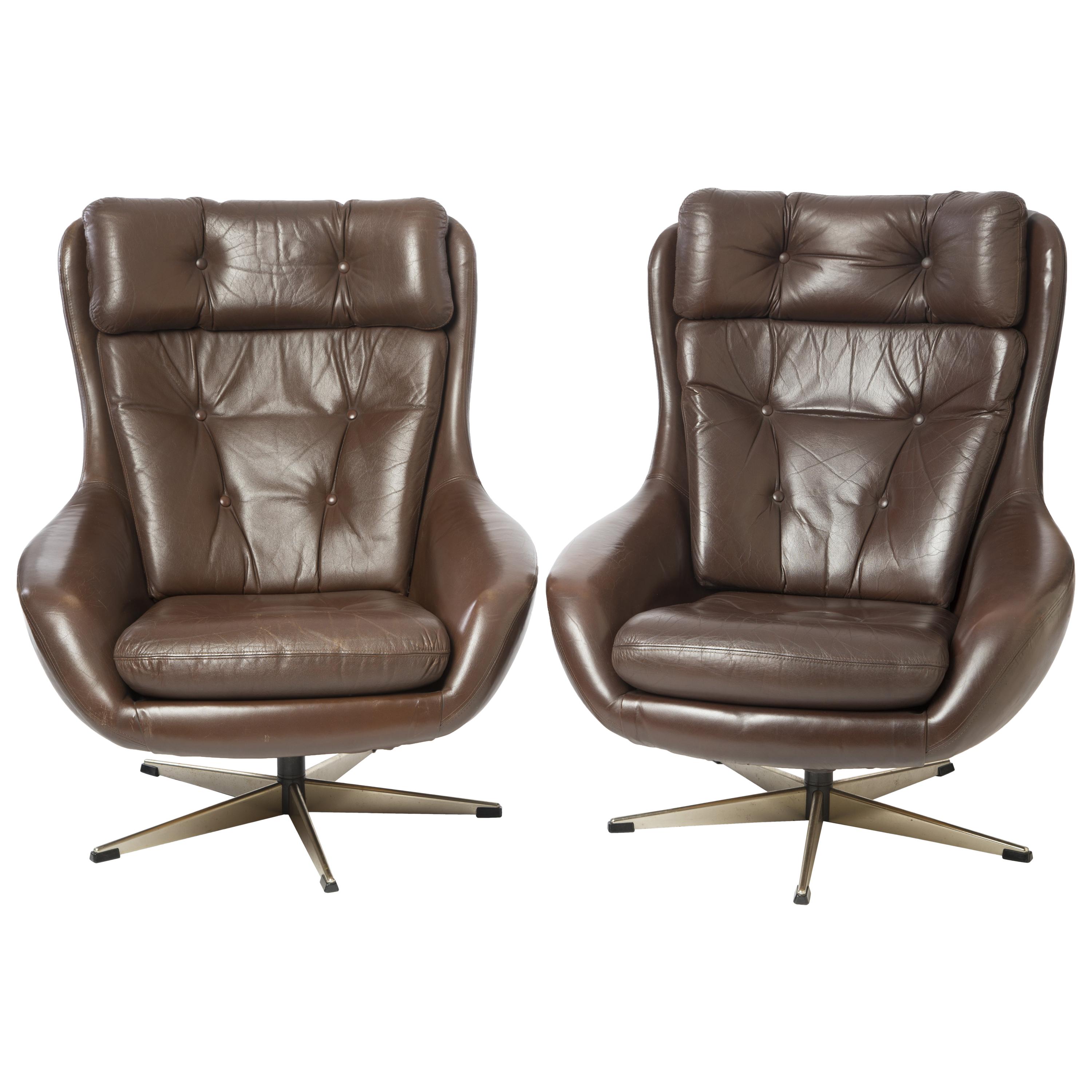 Pair of Midcentury Leather Swivel Chairs by Danish Designer H.W. Klein