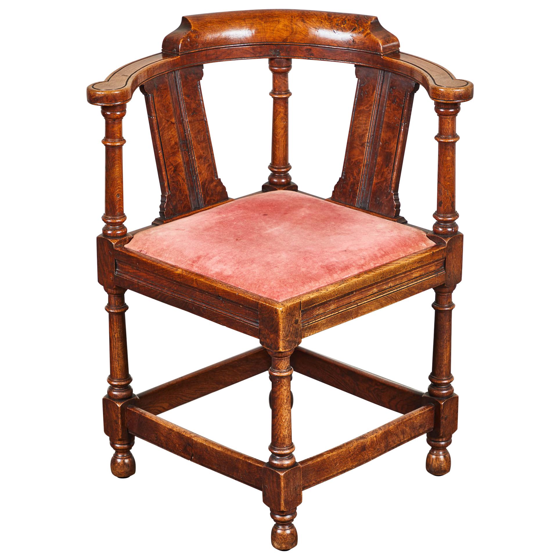 18th Century George III Oak and Elm Corner Chair For Sale