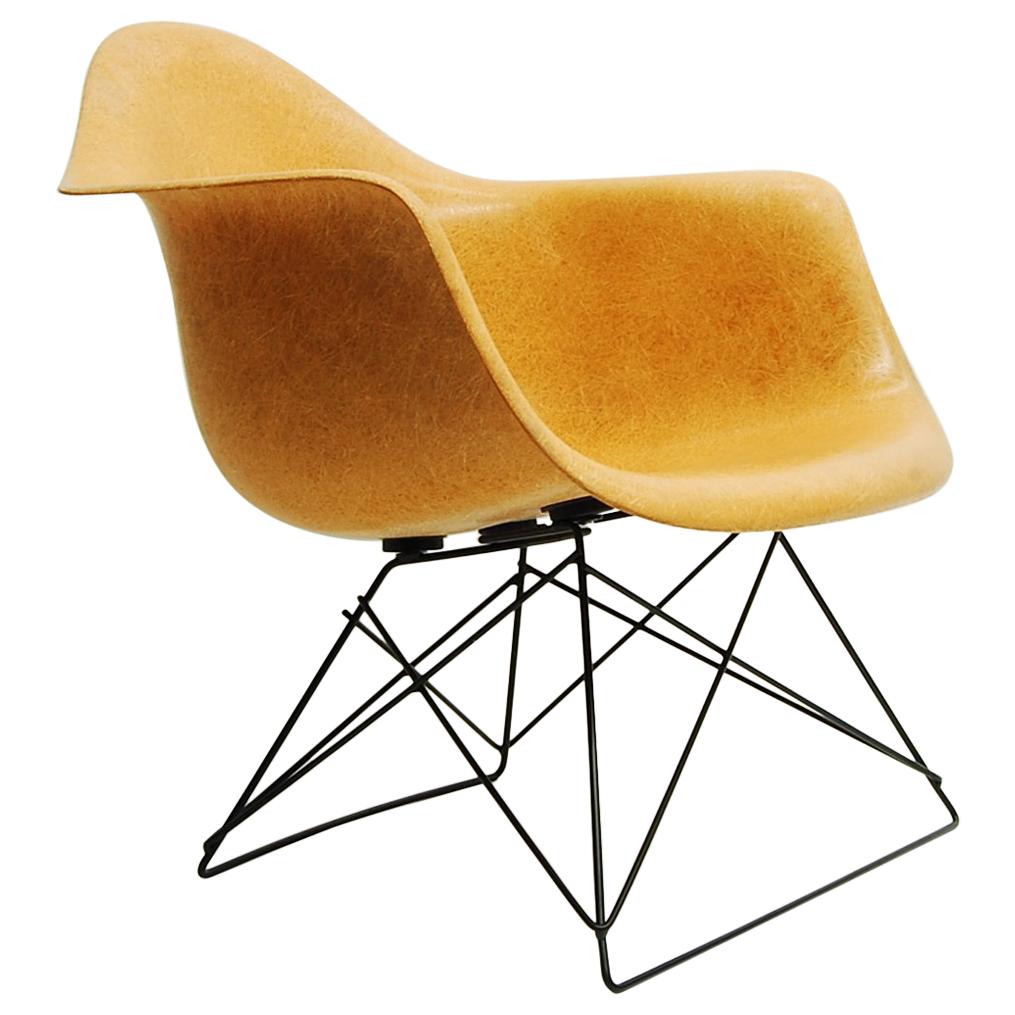 Ochre Eames Armshell on Cats Cradle Base