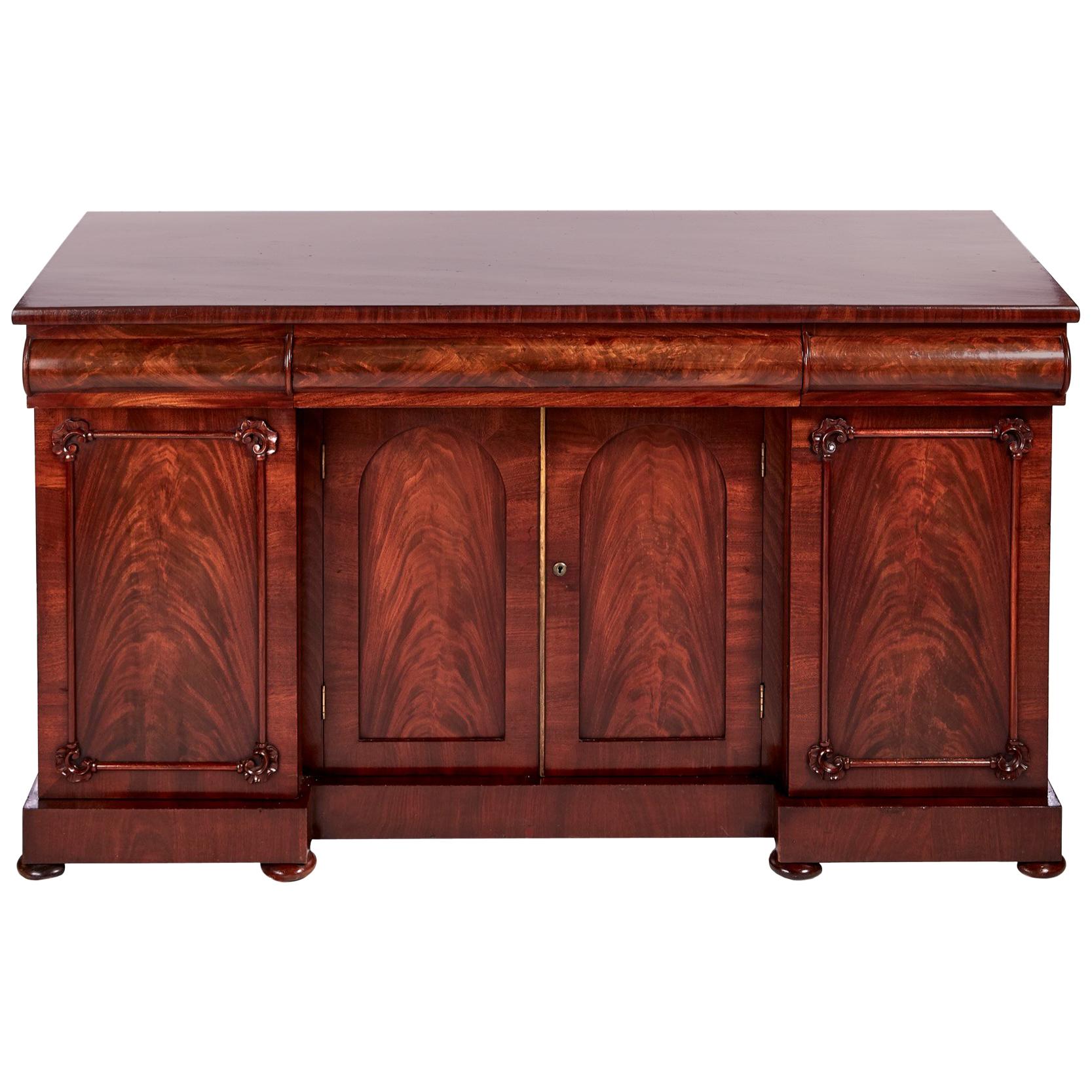 Fine Quality William IV Mahogany Sideboard