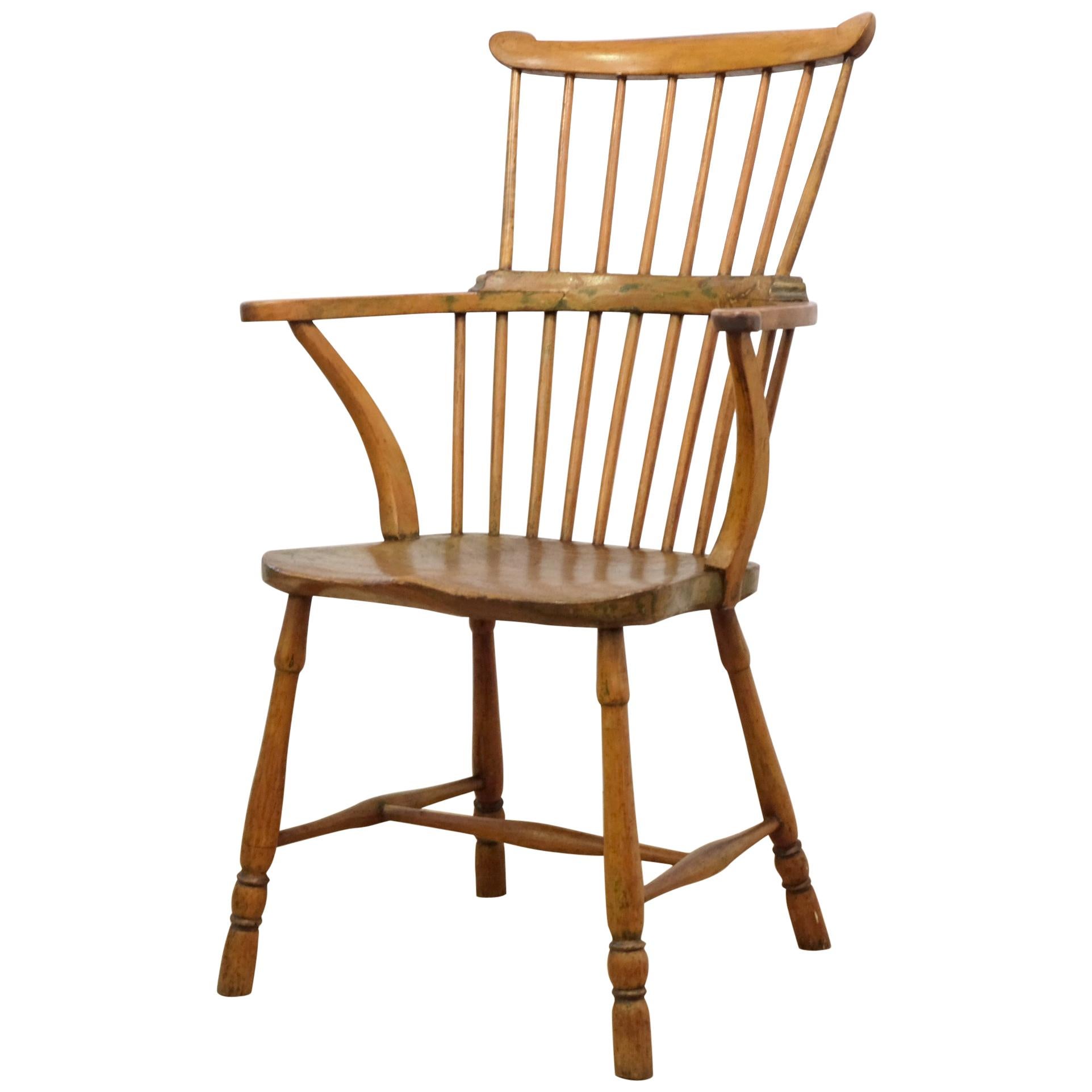 18th Century English Elm and Beech Provincial Comb Back Windsor Chair