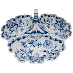 Fina fuente antigua de porcelana Meissen Porcelain azul con motivo de cebolla de 3 lóbulos de 1815