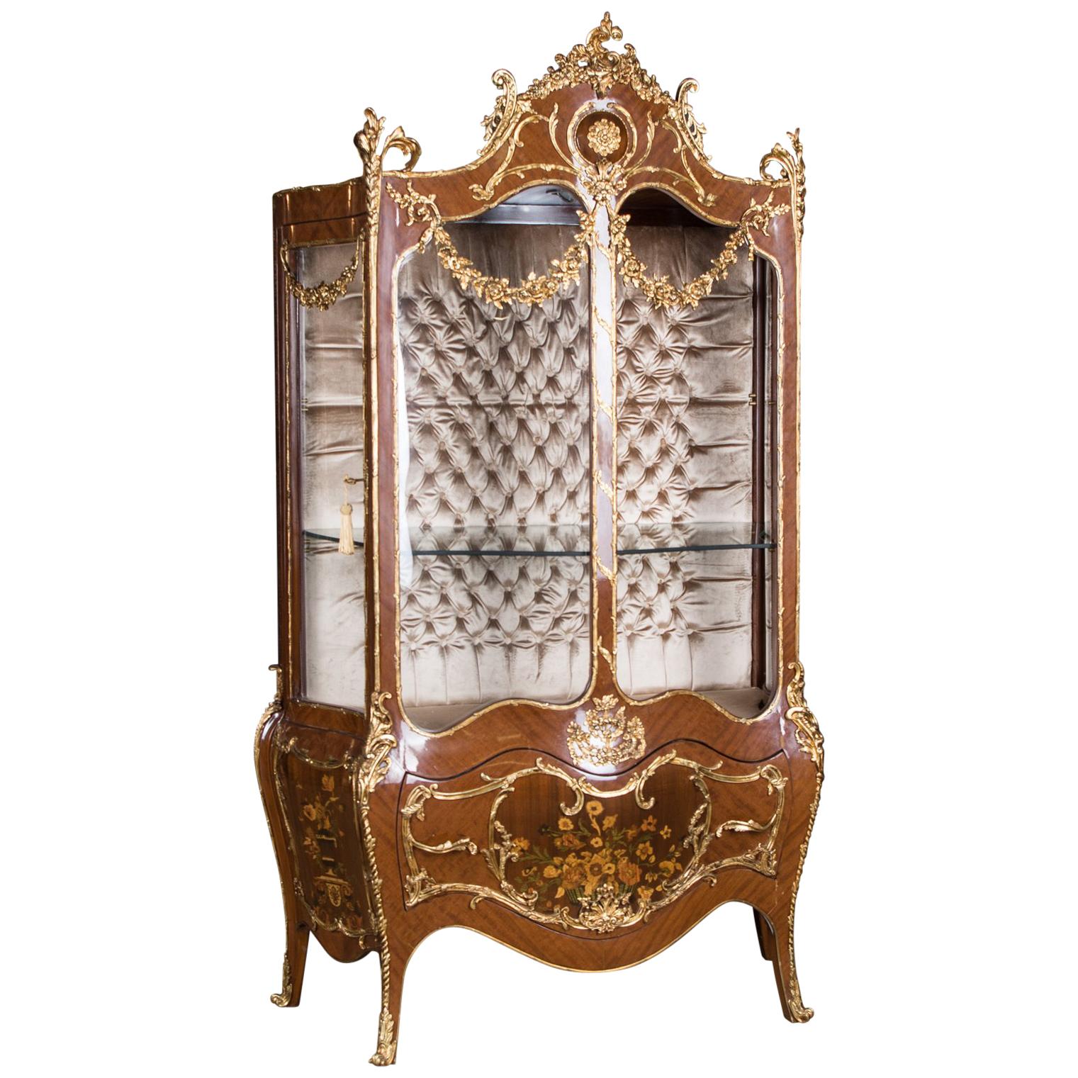 Majestic French Display Case in the Style of the 18th Century, Louis Quinze