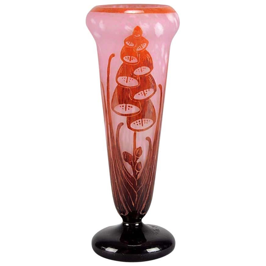 Art Deco Cameo Cased and Cut Glass Vase "Digitale" by Le Verre Français