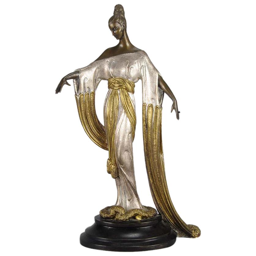 Limitierte Auflage der Bronzefigur "Negligée" von Erté