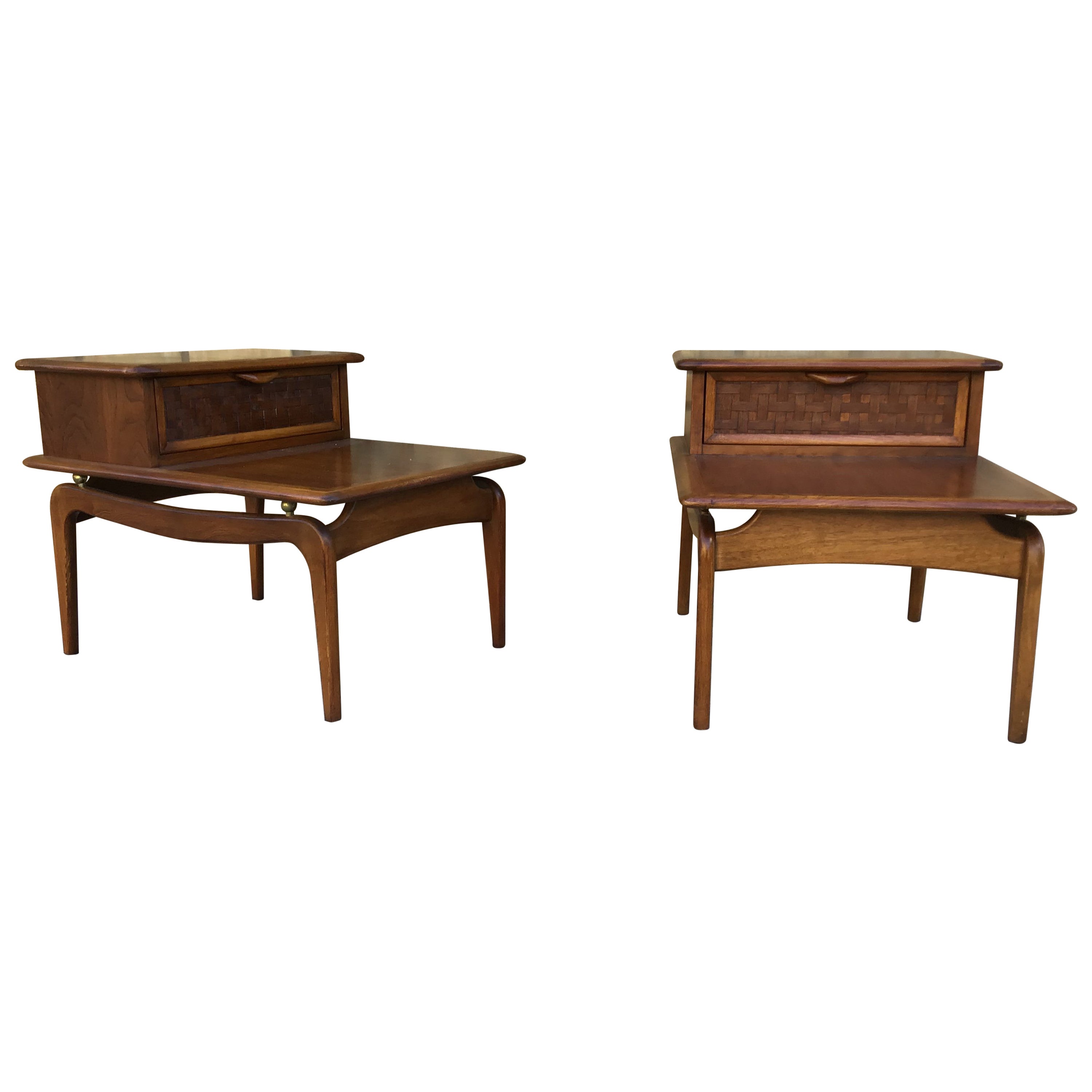 1980 Vintage Lane Altavista Chinese Chippendale Walnut End Side Table