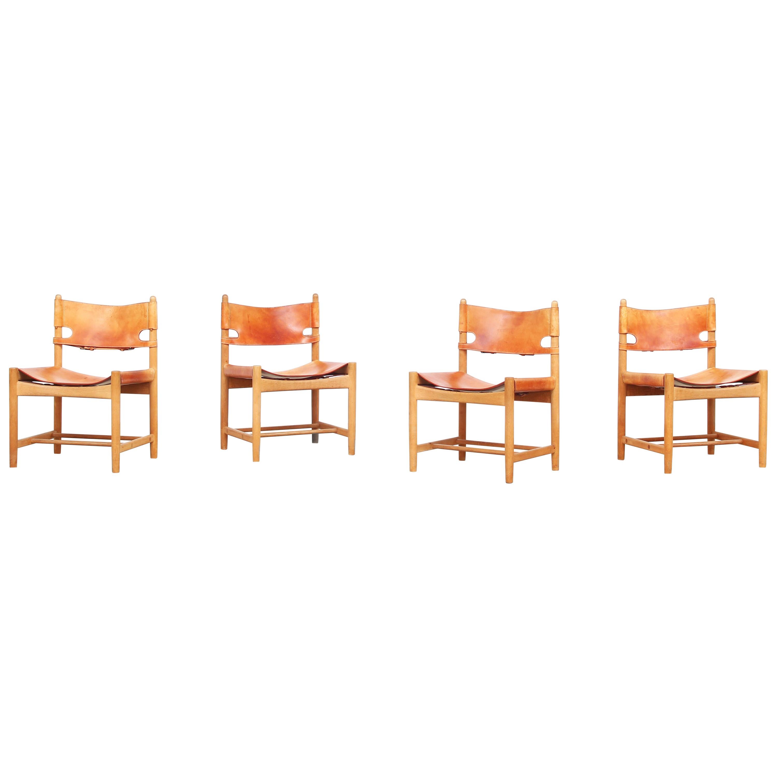 Set of Four Hunting Dining Chairs 3237 by Børge Mogensen for Fredericia Denmark 
