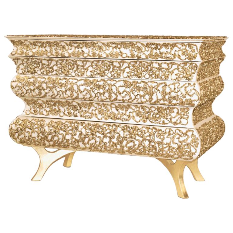 Vinci Chest of Drawers with Gold Leaf Painted on Brass Ornaments For Sale