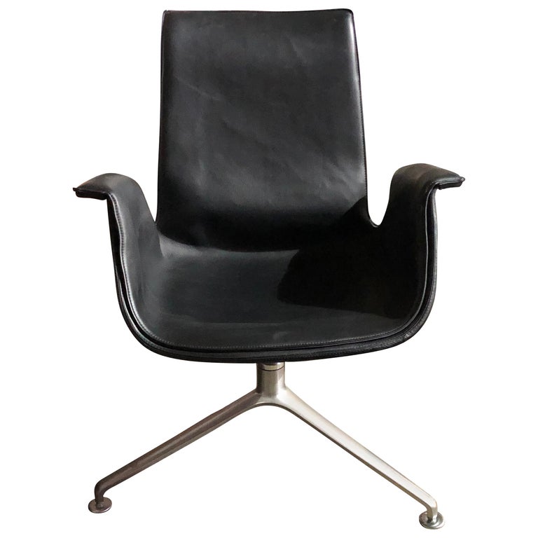 Walter Knoll Black Leather FK Lowback Bucket Chair with 3Star Base at