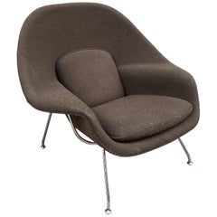 Saarinen für Knoll Womb Chair aus braunem Bouclé