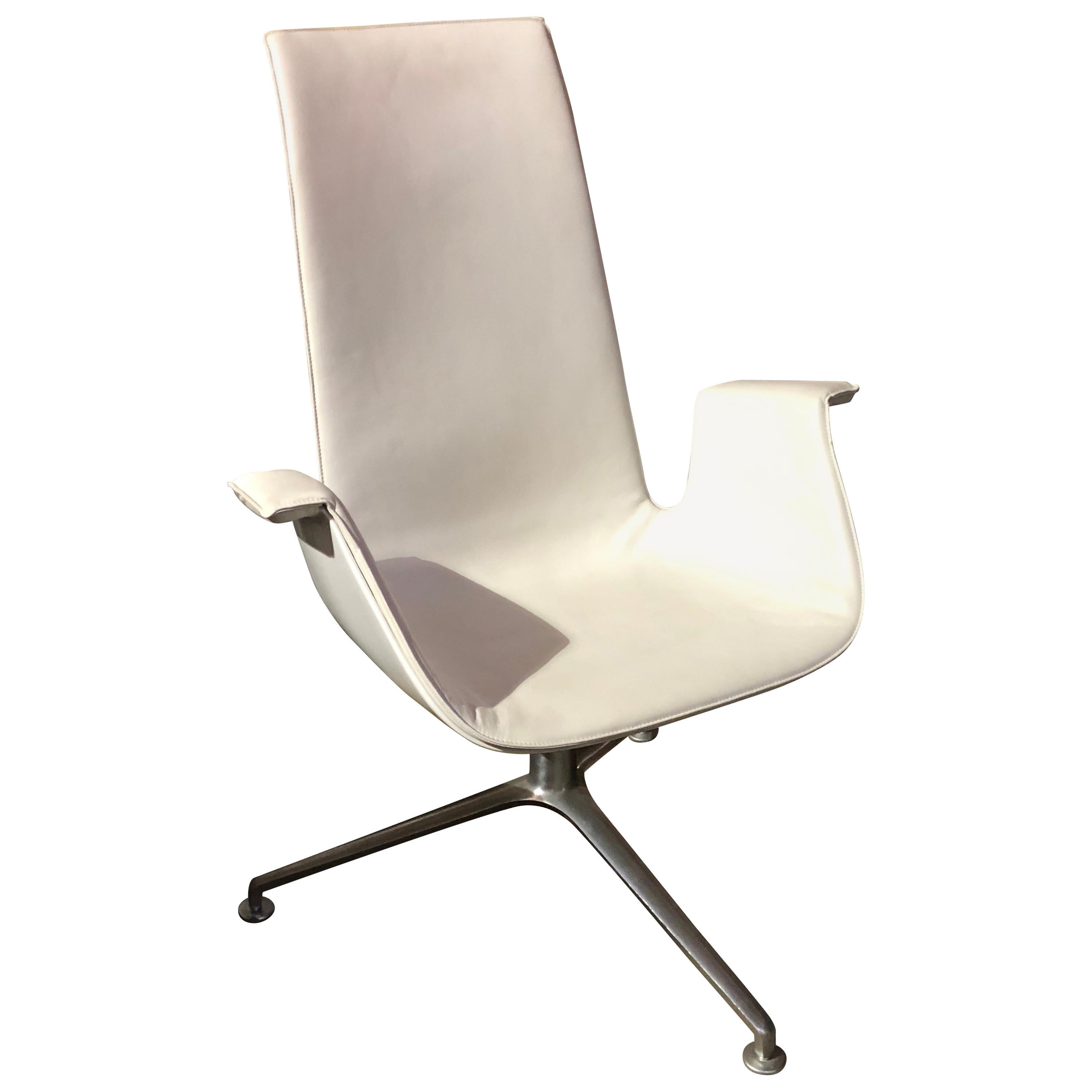Walter Knoll White Leather FK Bucket Chair with 3-Star Base