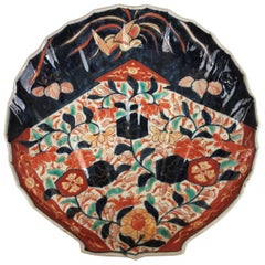 Japan Imari Porcelain Dish Shaped like a Scallop Shell Blue, Red and Turquoise