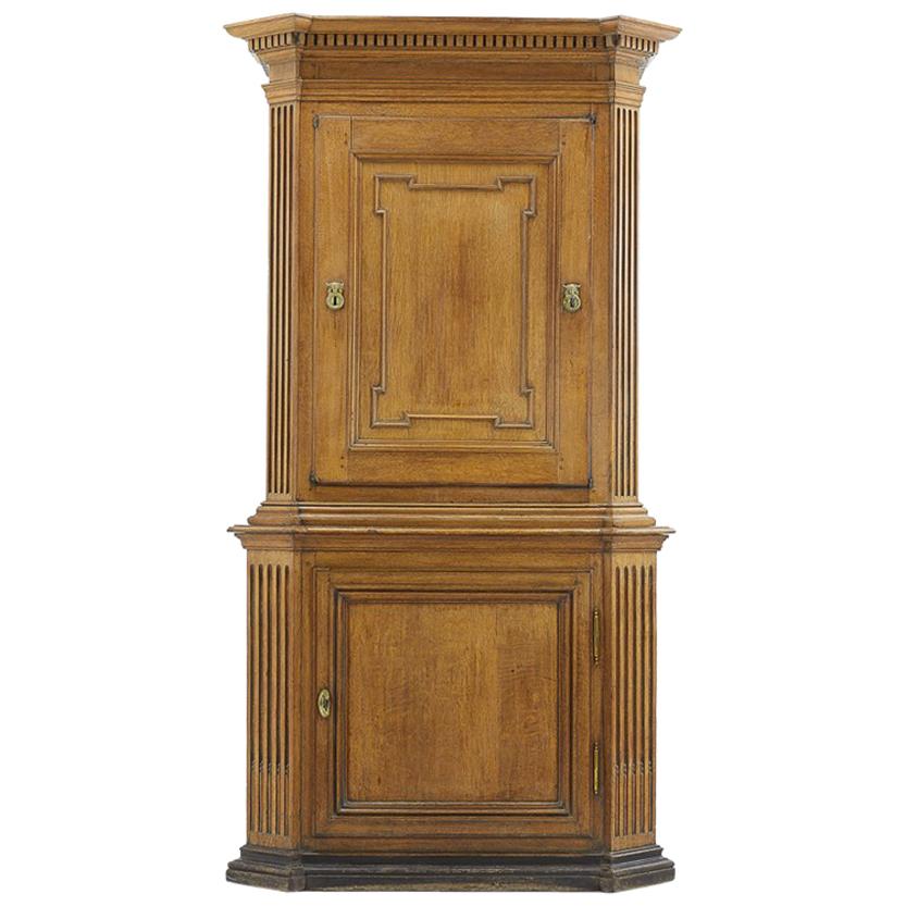 18th Century French Oak Cabinet For Sale