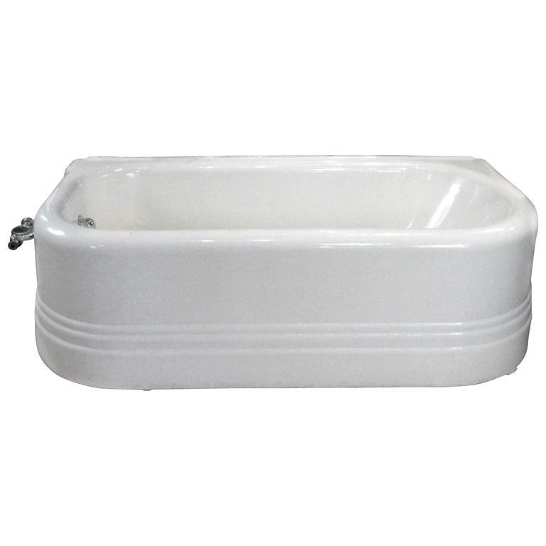 Antique Cast Iron Soaking Tub at 1stDibs