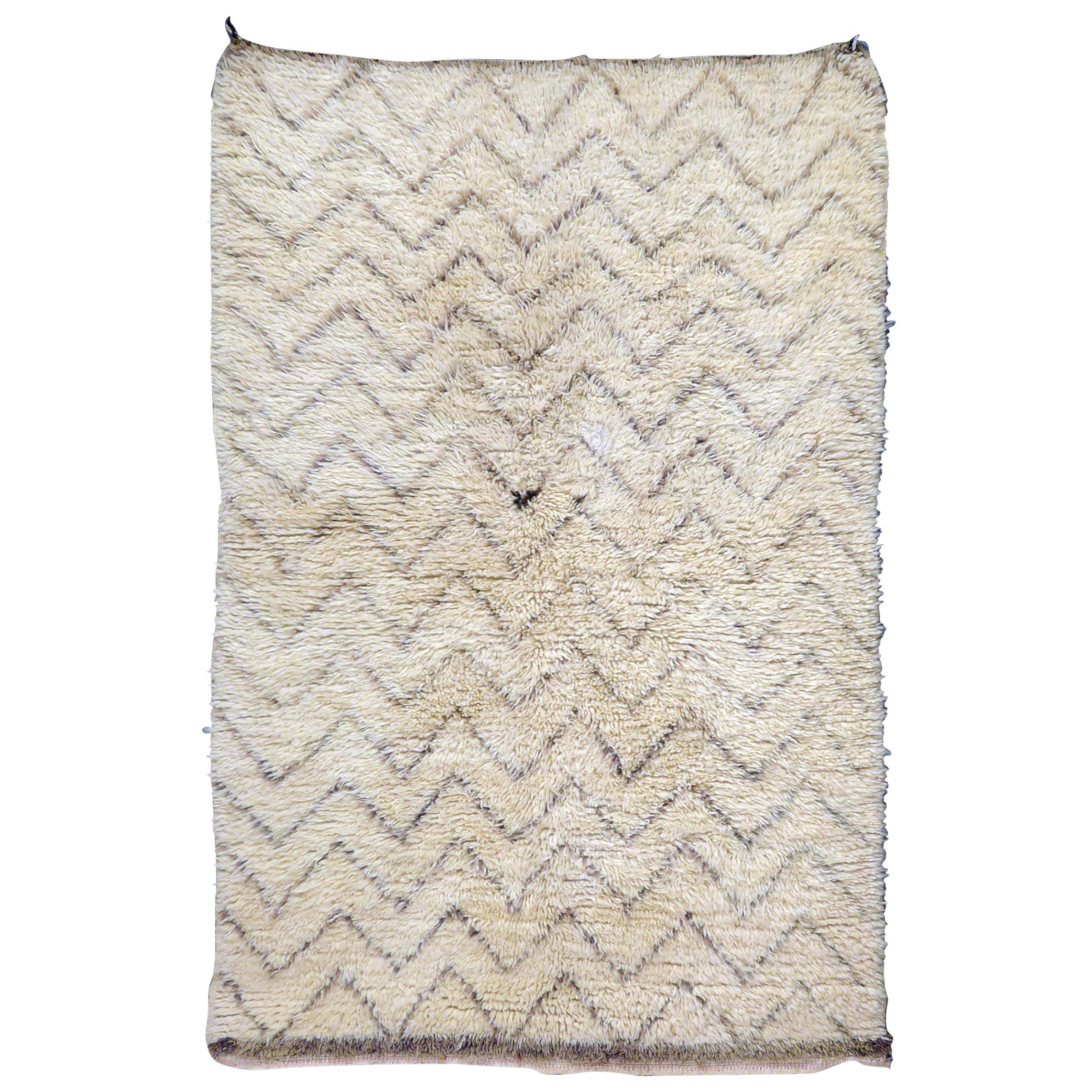 Ivory White Vintage Moroccan Beni Ouarain Rug with Gray and Brown Tribal Pattern For Sale
