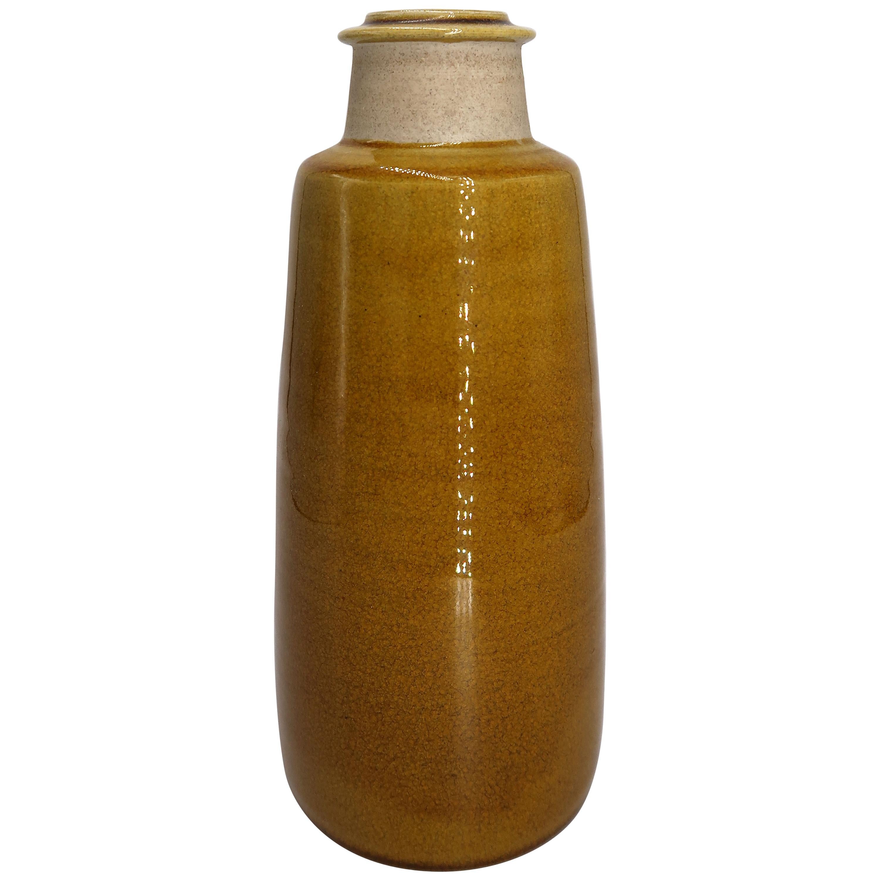 Vase en céramique artisanale danoise Kähler des années 1950, émaillée OCHRE