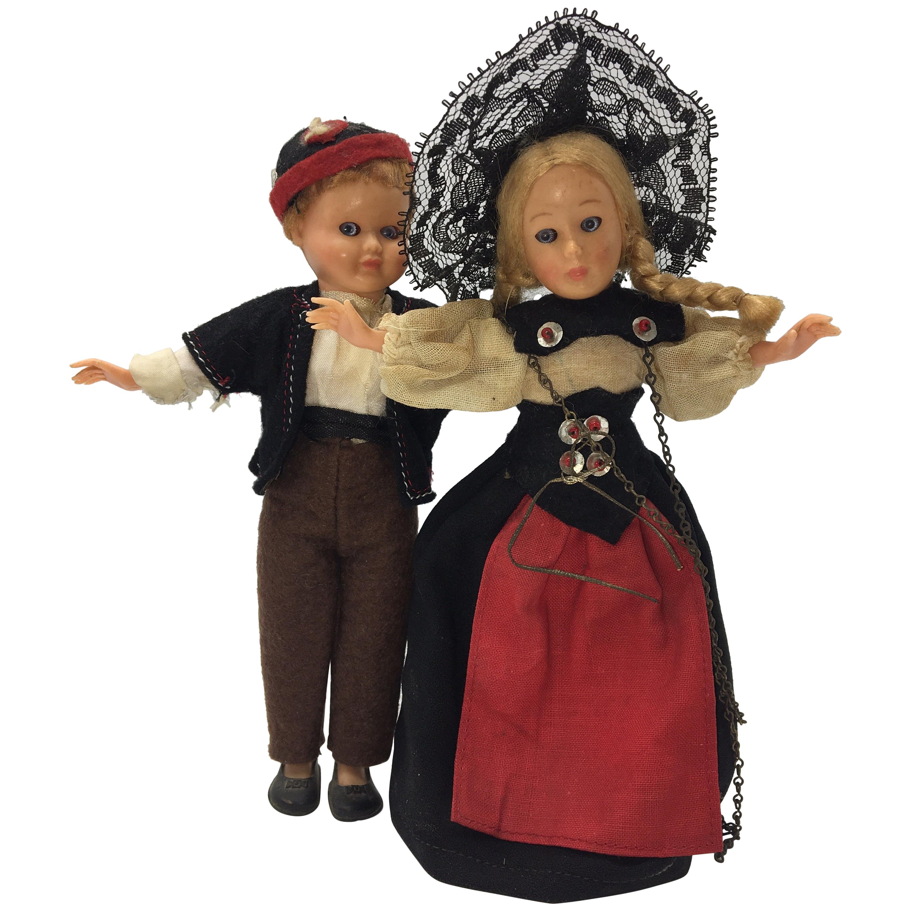 Pair of Dolls in Folk Dress, Switzerland, circa 1930 For Sale