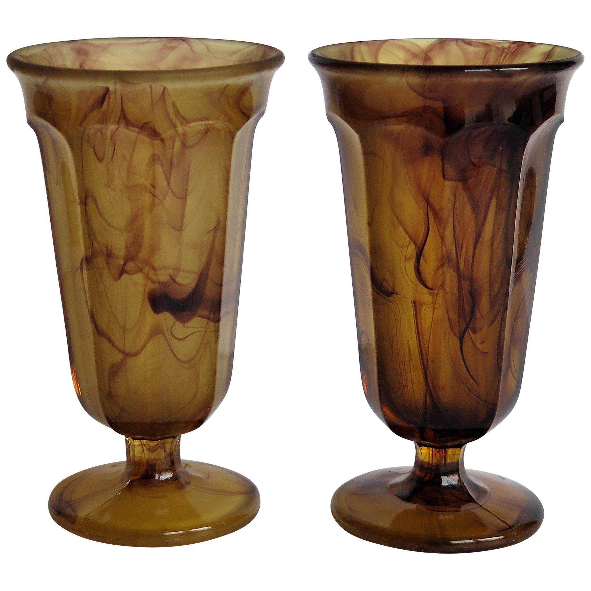 Paire de verres Art Déco Parfait par George Davidson Amber Cloud Glass, vers 1930