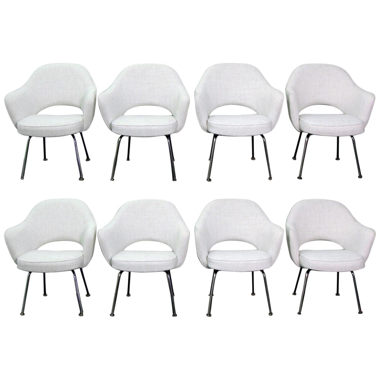 Set of 8 Newly Upholstered Saarinen Executive Chairs by Knoll