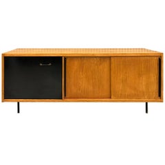 Armoire en chêne à double face des années 1950