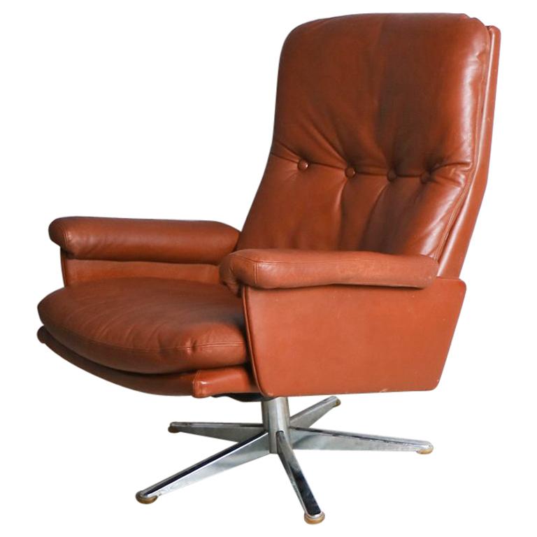 1960s Midcentury ESA Swivel Chair by Werner Langenberg For Sale