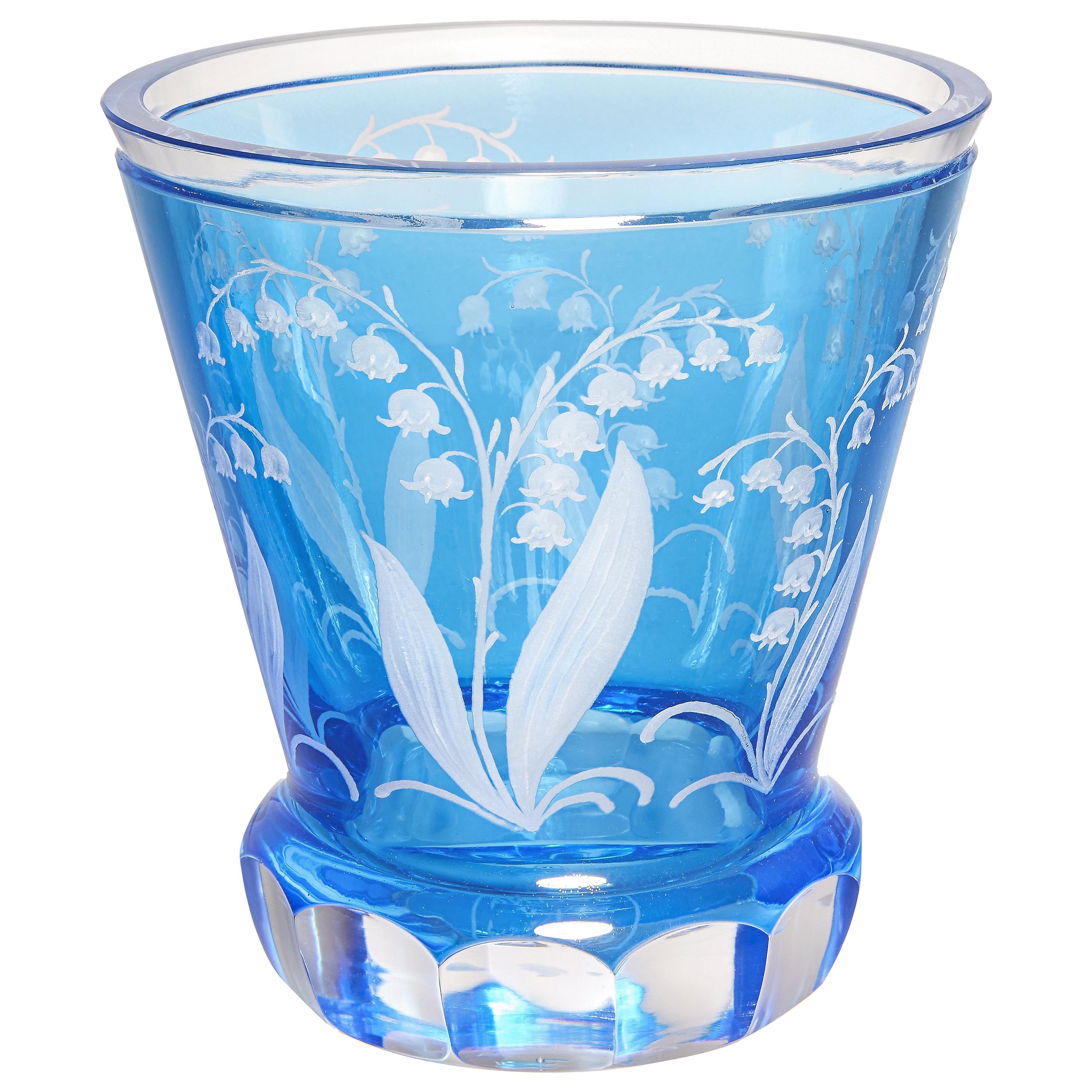 Sofina Boutique Kitzbühel - Verre bleu soufflé à la main en cristal de style campagnard en vente