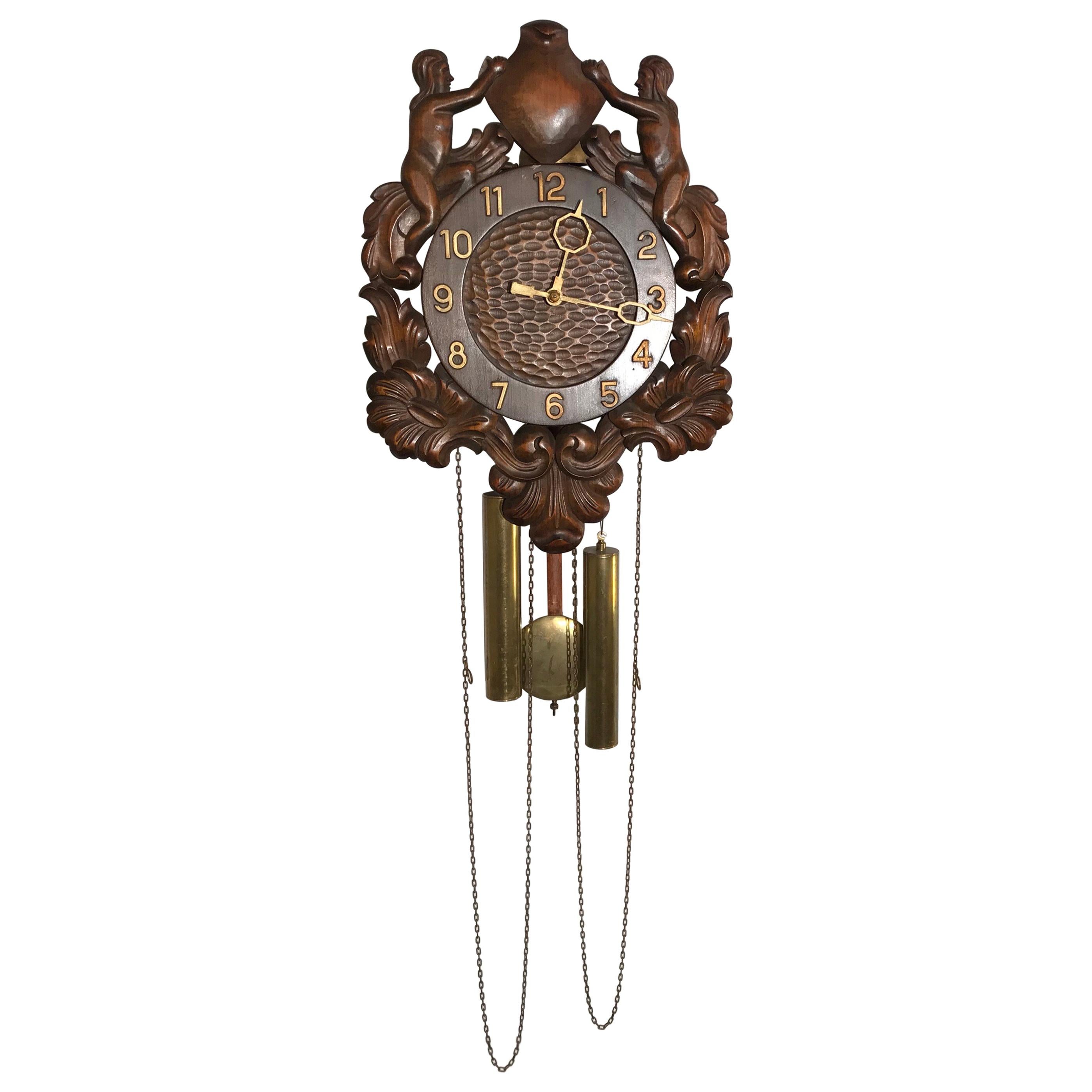 Reloj de pared romano clásico con esculturas y flores, único, fabricado en Dinamarca