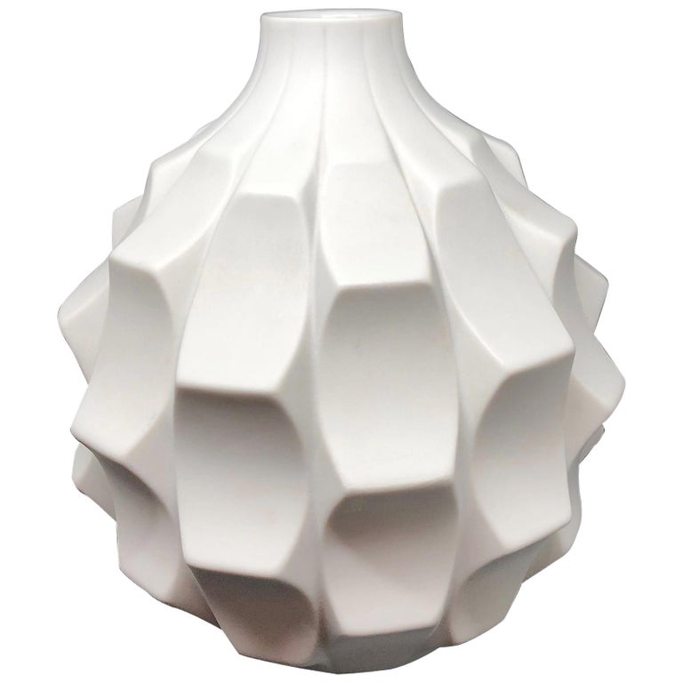 Midcentury Bisquit Artichoke Vase by Heinrich Fuchs for Hutschenreuther, 1960s 1